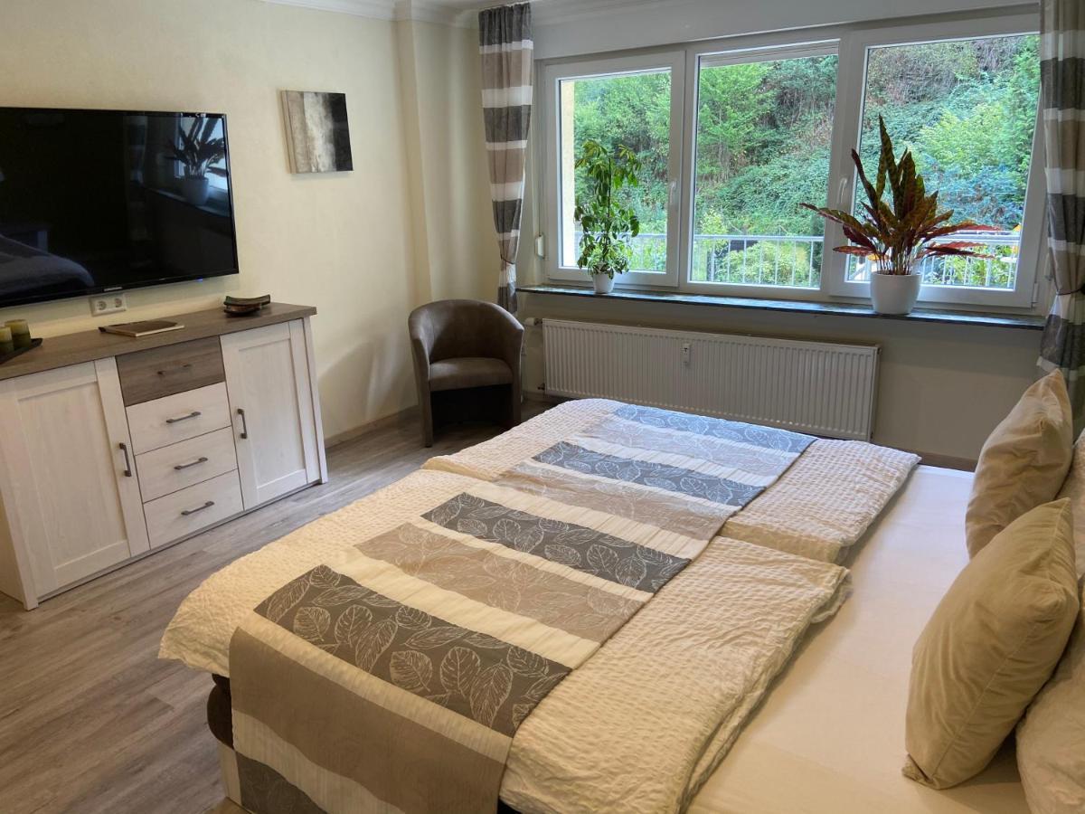 Roosartige Ferien - Ferienwohnung Am Weiherturm Bacharach Eksteriør billede